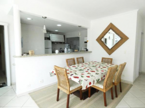 Cobertura duplex com churrasqueira e wi-fi no Guarujá